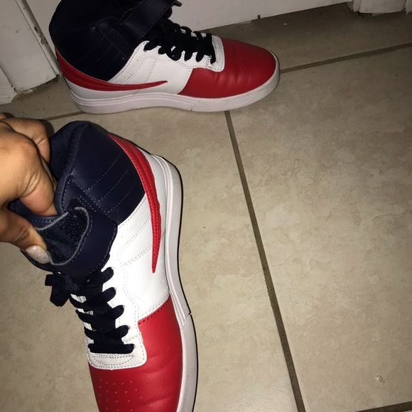 Fila - Picture 3 of 5